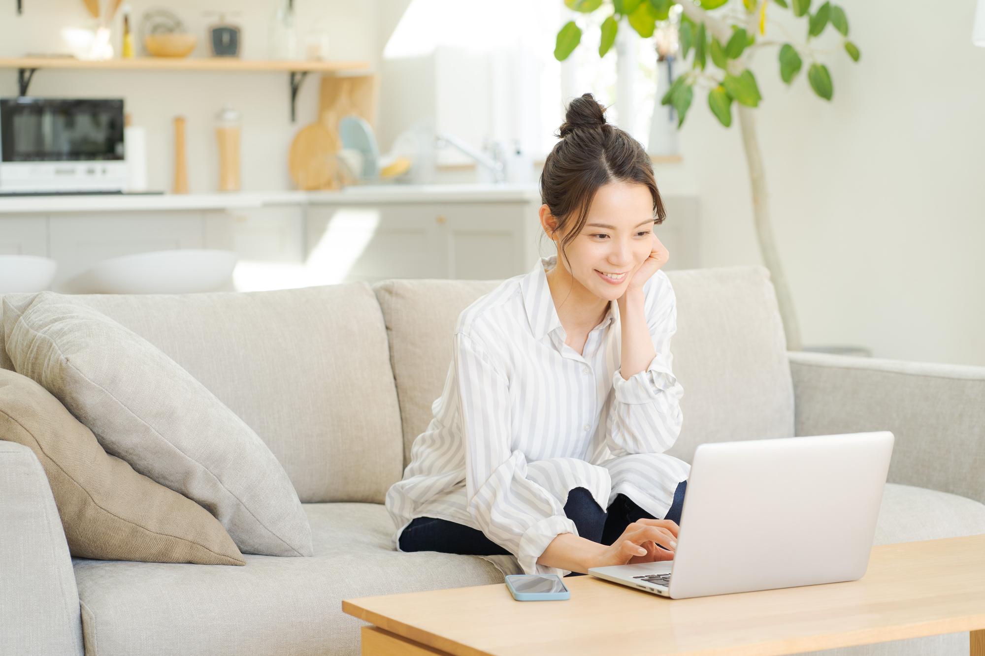 銀行で投資信託を購入するのがダメな理由