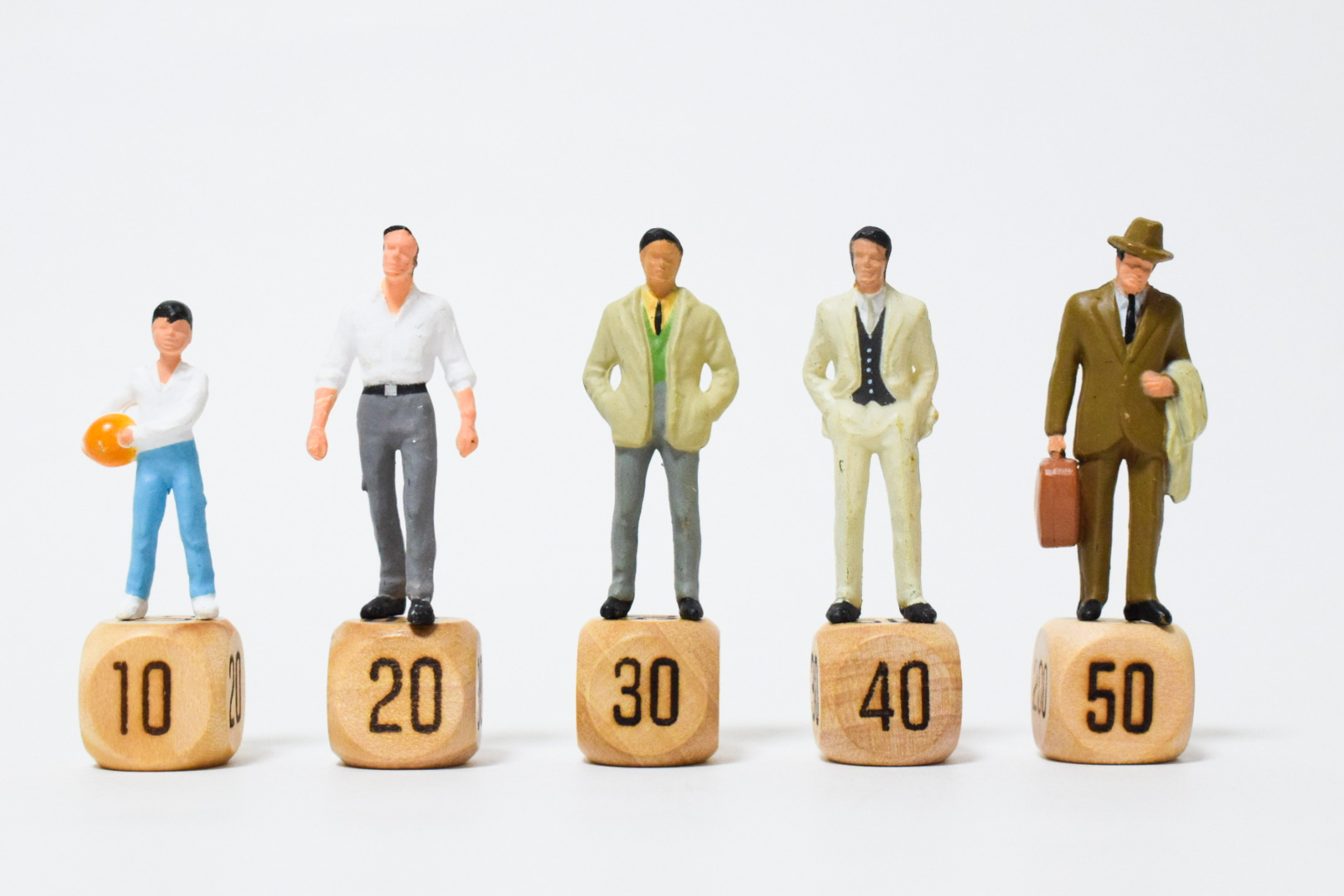 投資は何歳からできる？